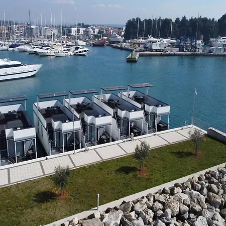 Houseboat With Hot Tub And Marina View Botel Novigrad (Istria)