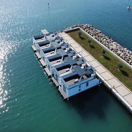 Houseboat With Hot Tub And Marina View Botel Novigrad (Istria)
